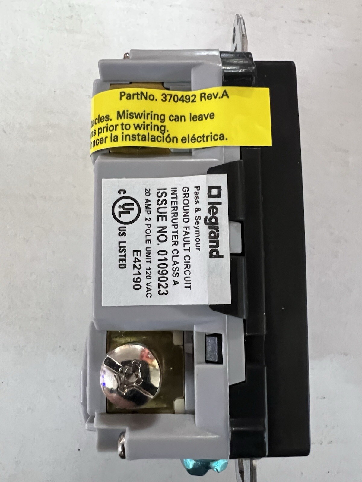 Pass & Seymour Honda GFCI Duplex Receptacle No Ears, 32330-Z43-C310-M1 Generator