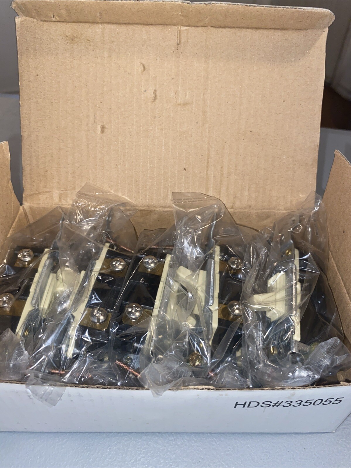 Maintenance Warehouse 15 Amp 1 Pole Wall Switch -Quickwired/Side Wired, 10 Pack