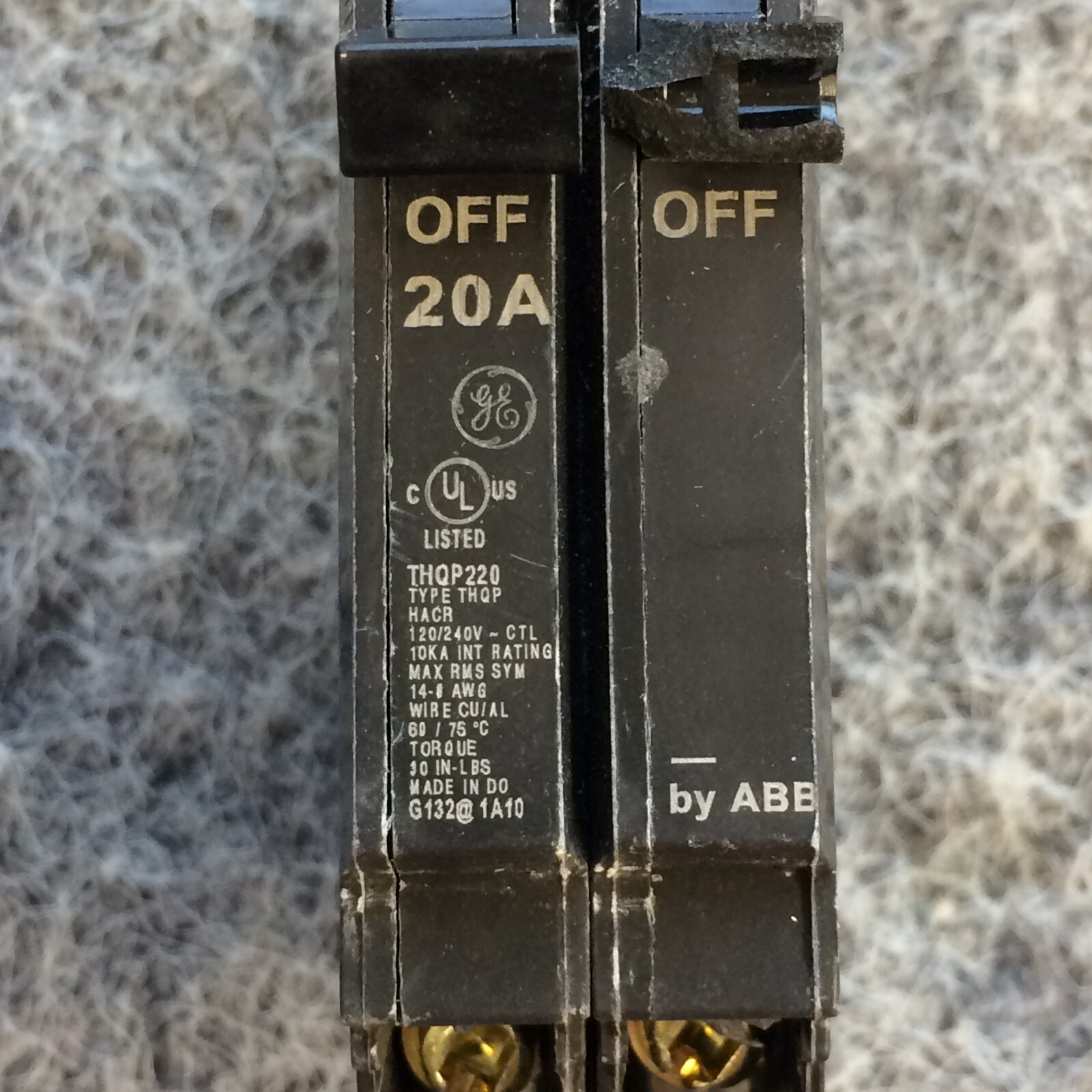 General Electric THQP220 20 Amp 2 Pole Circuit Breaker 1 Year Warranty NOS