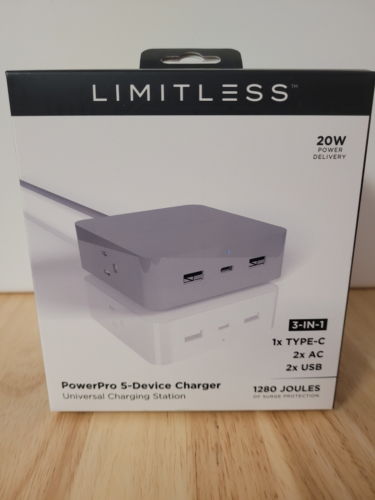LIMITLESS PowerPro 5-Device (GRAY) Charger~USB,Type-C, AC & Surge Protection-NIB