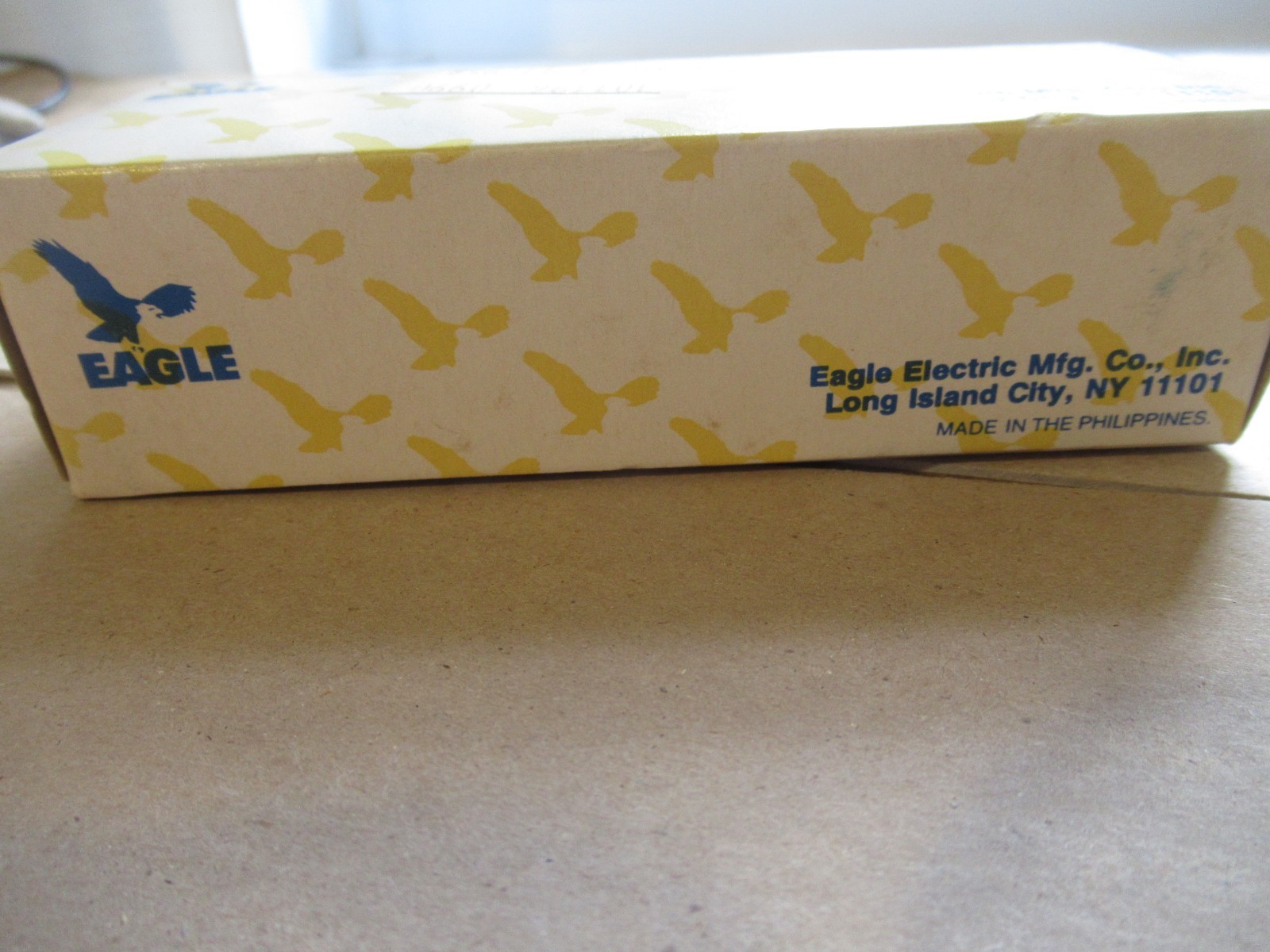Surface Mount Duplex Receptacle Brown Eagle NIB 15A-125V 2 Pole 3 Wire Grounding