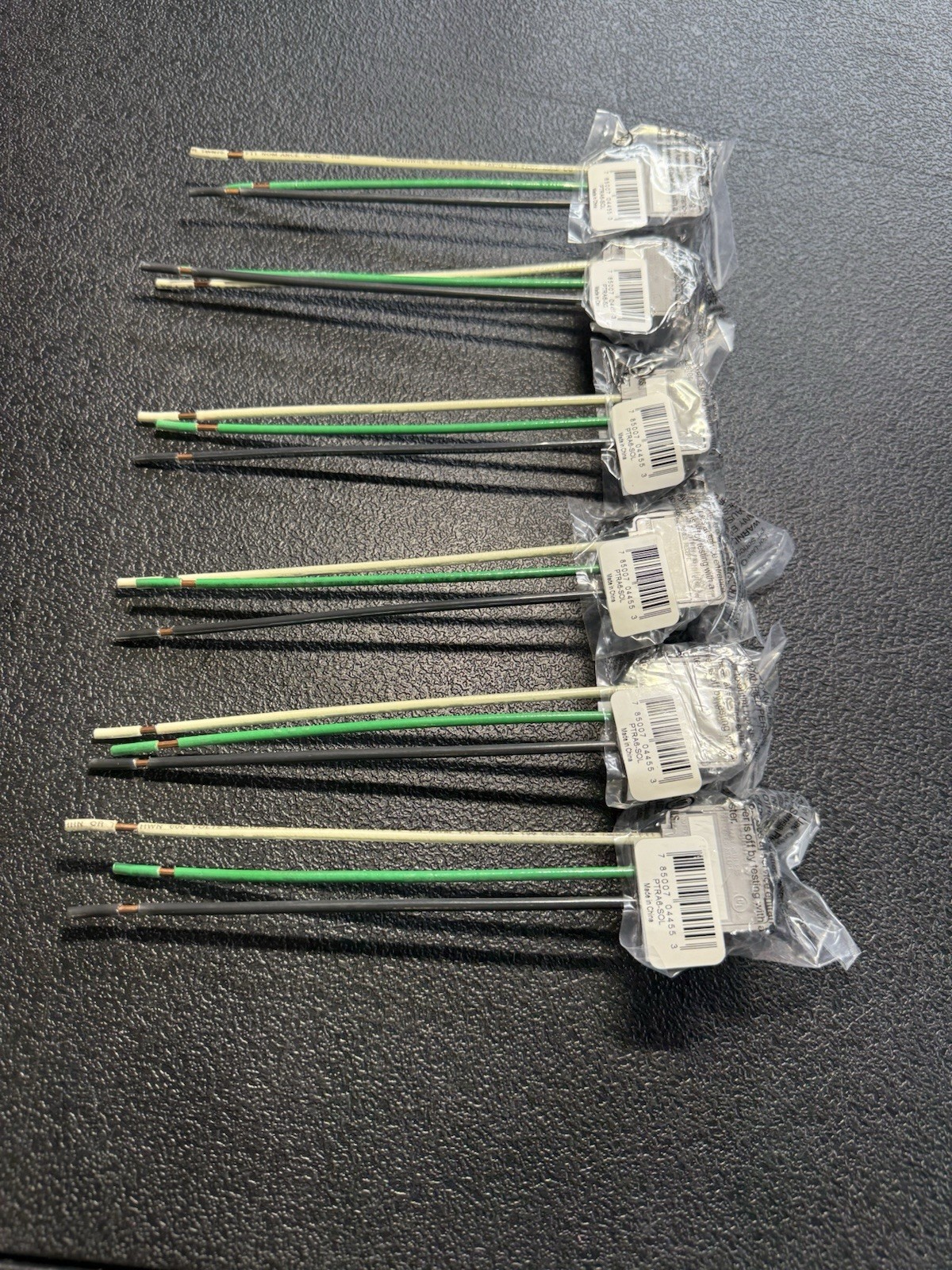 6 PACK – PASS & SEYMOUR PTRA6-SOL PLUG-TAIL RIGHT ANGLE CONNECTOR 6 INCH SOLID