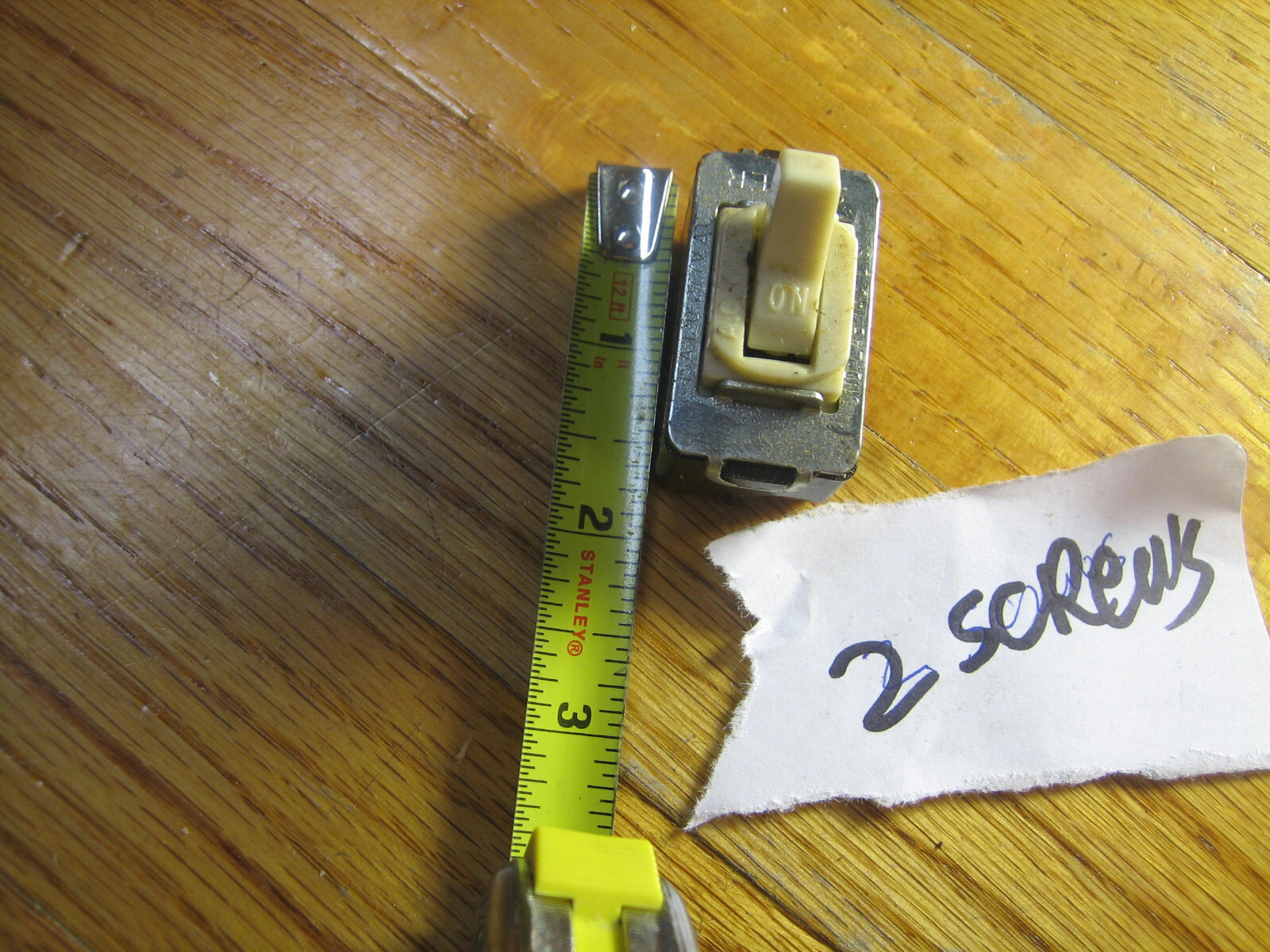 Slater, small IVORY Despard type wall switch; regular 2 screw type QST-1-IV
