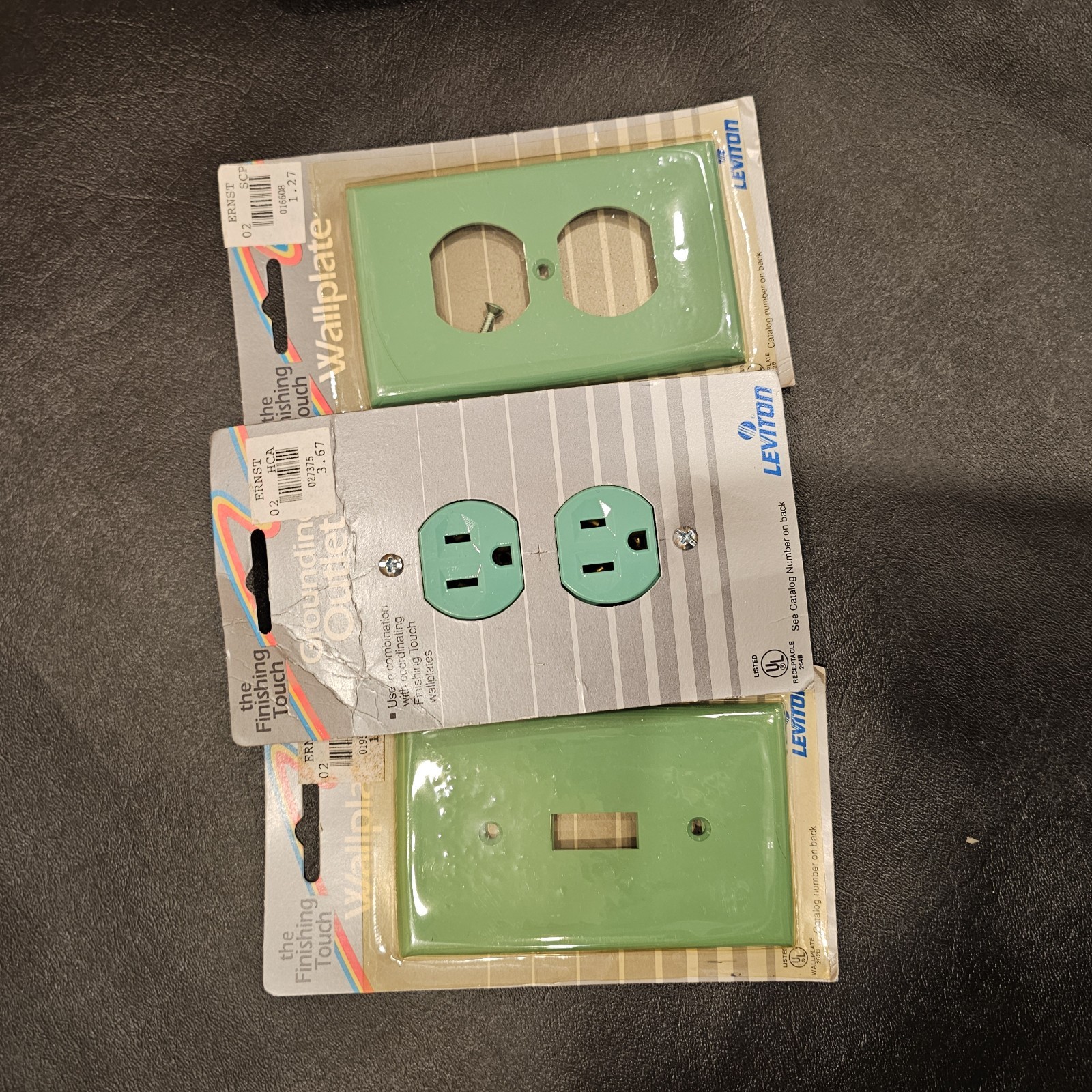 NOS New Mint Green Wallplate Grounding Outlet Switch Plate Set Vintage New B84