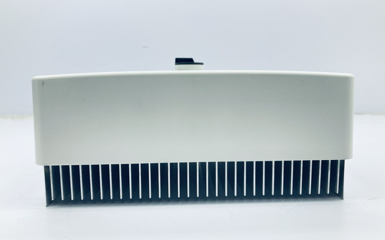 SOLAREDGE SE7600H-US000BEU4 Single Phase Non-Isolates string Grid-Tie Inverter