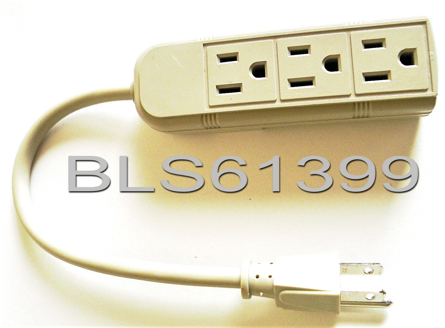 TWO Grounded Electric 3 Outlet POWER STRIPS Splitters Triple Wall Plug Adapters