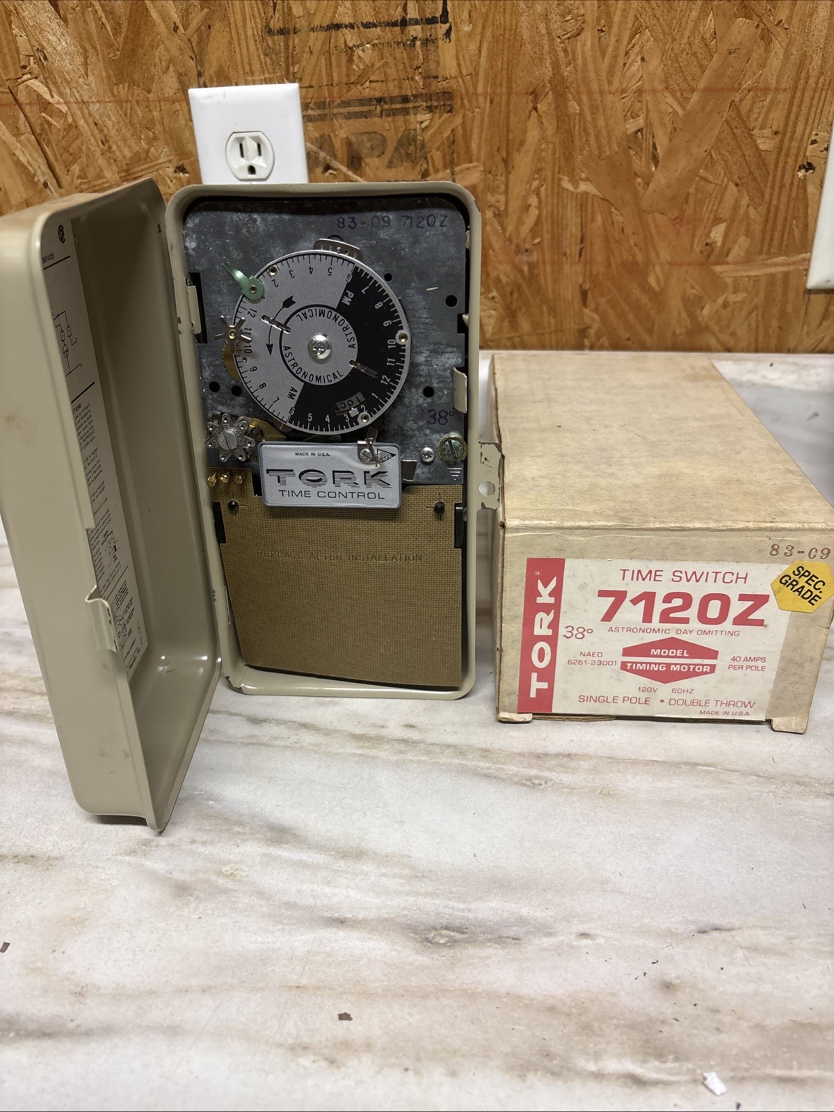York Time Switch 7120Z Single Pole Double Throw Astronomic Day Omitting