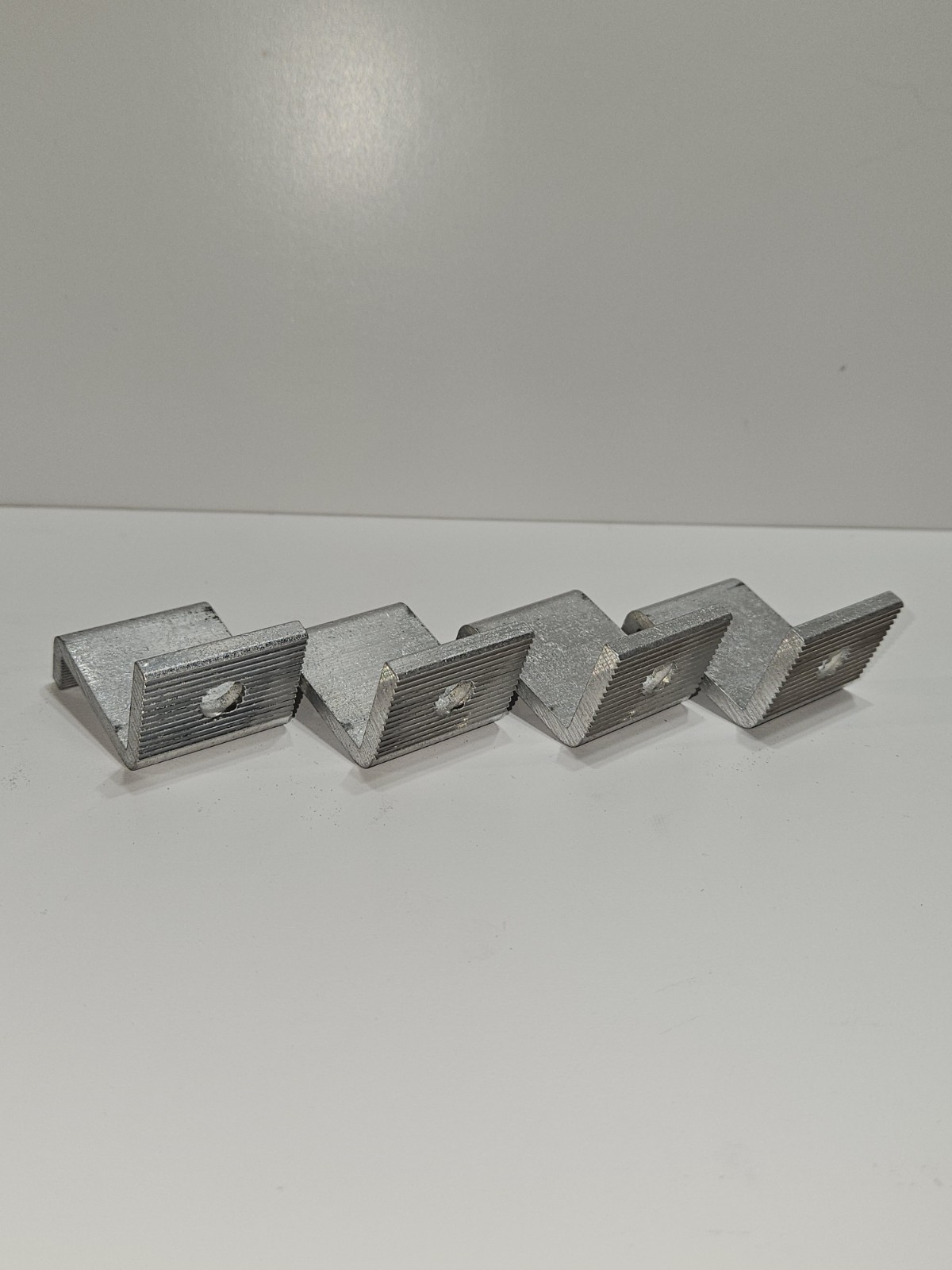 IronRidge BX-TCL-35MM-M1 Rev A Top Clamp, Mill Finish Pack Of 4- NEW