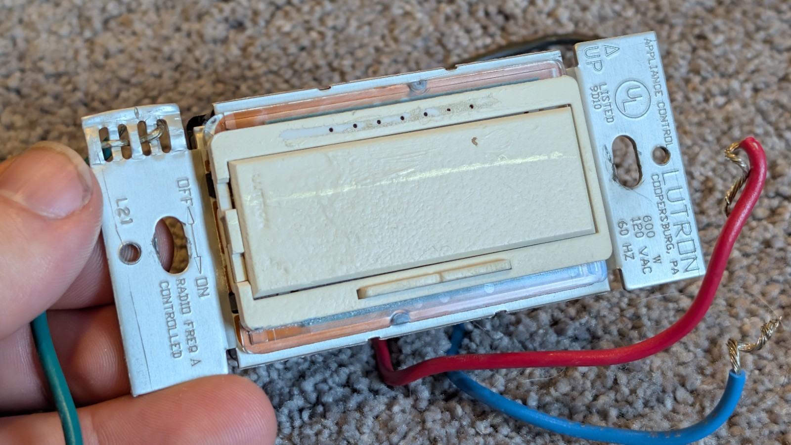 Lutron RA-600LM-WH RadioRA 600W Dimmer
