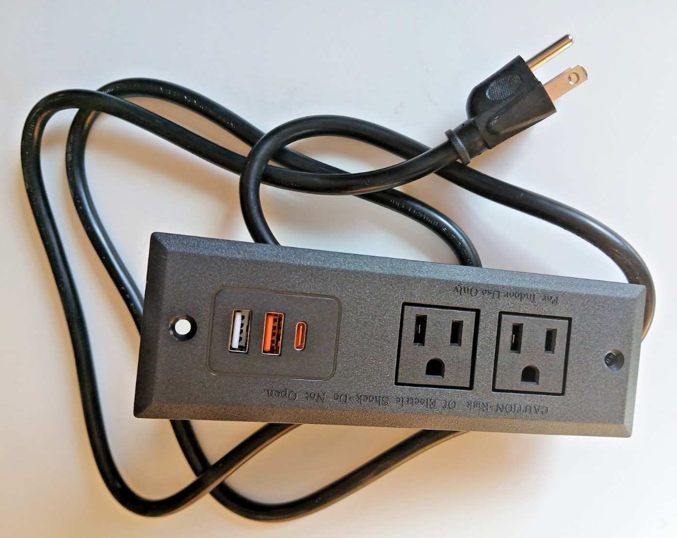Recessed Embedded Power Strip Plug Socket 2 USB +Type-c. Desktop power.