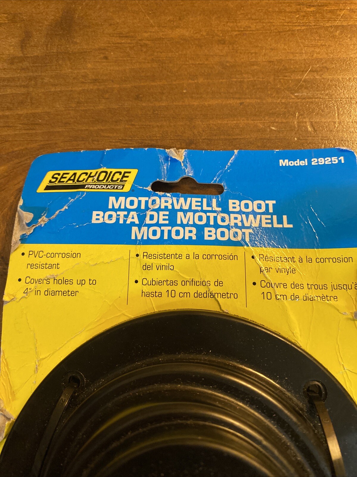 Seachoice Products 29251 Motorwell Boot – Corrosion Resistant, Covers up To 4 ”