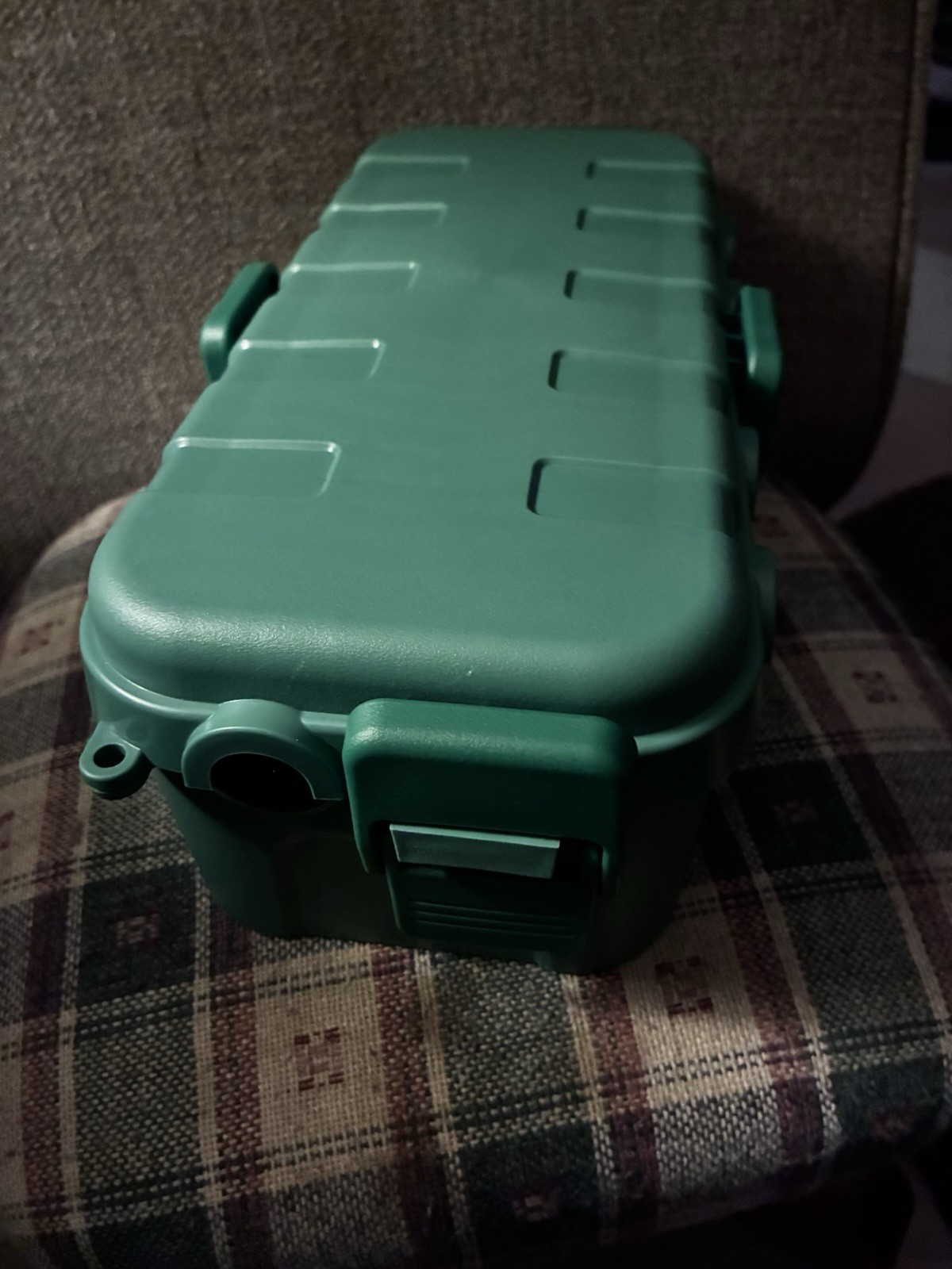 Outdoor Weather Resistant Extension Cord Connection Box, Green, 6-Outlet 120V A