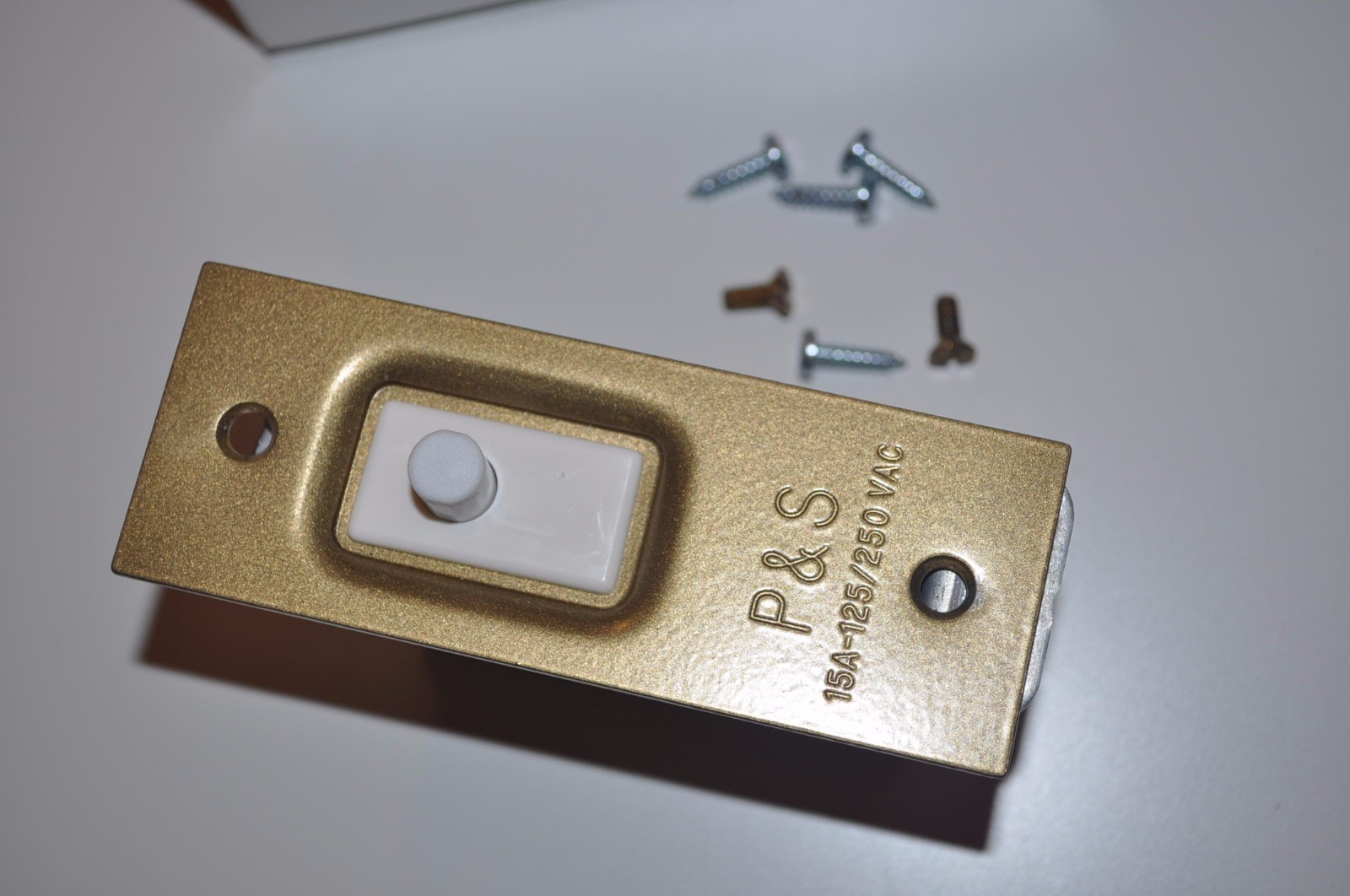 Pass & Seymour Legrand Pressure Sensitive Door Switch 15A Light On Closed 1201