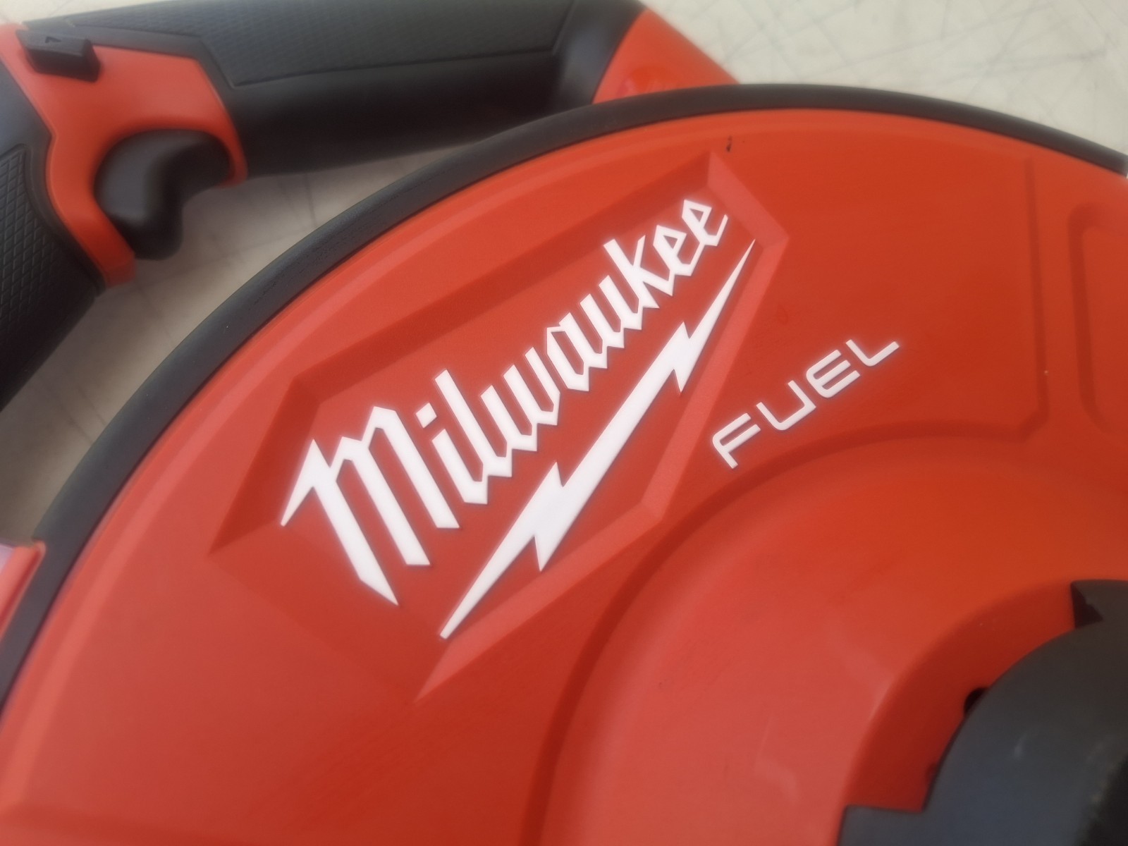 Milwaukee 2873-20 M18 FUEL 18V Angler Pulling Fish Tape Powered Base – Bare Tool