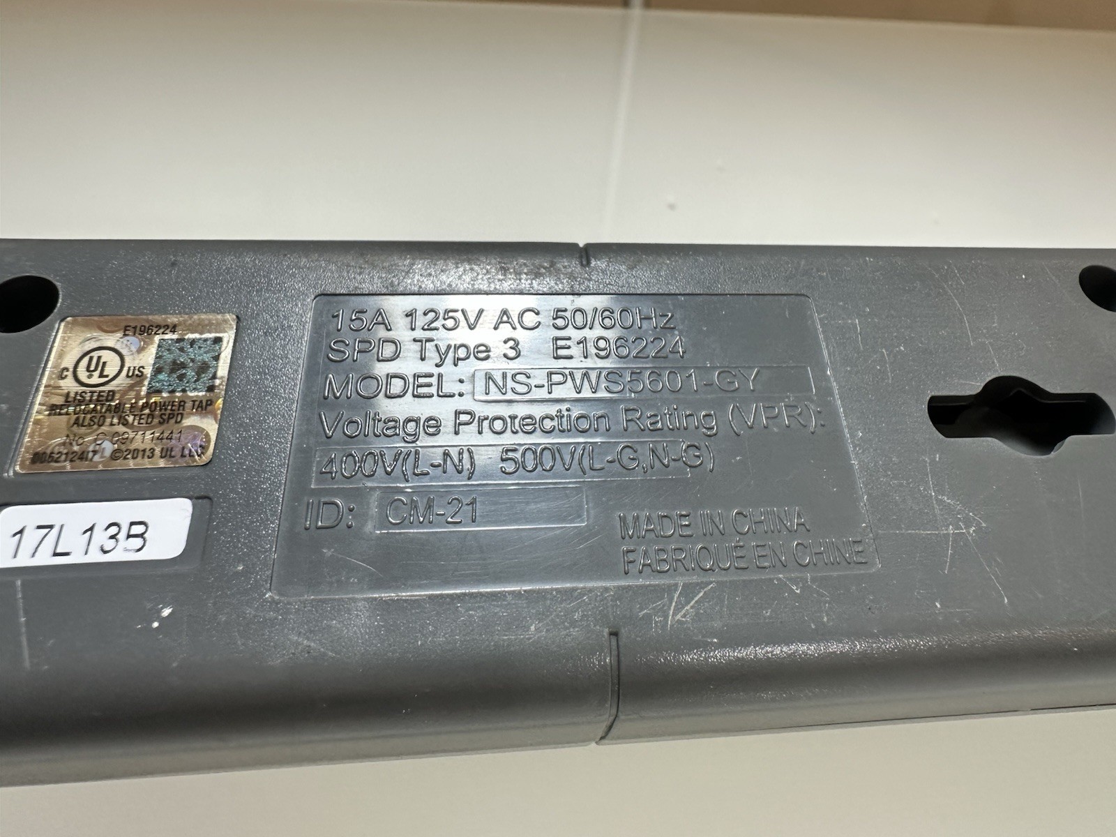 Insignia 6 Outlet 15A 125V AC 50/60Hz Voltage Protection Rating (VPR) Dark Grey