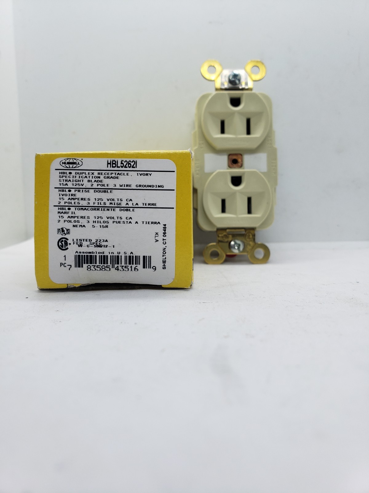 HUBBELL HBL5262I DUPLEX RECEPTACLE IVORY 15A 125V 2 POLE 3 WIRE NIB
