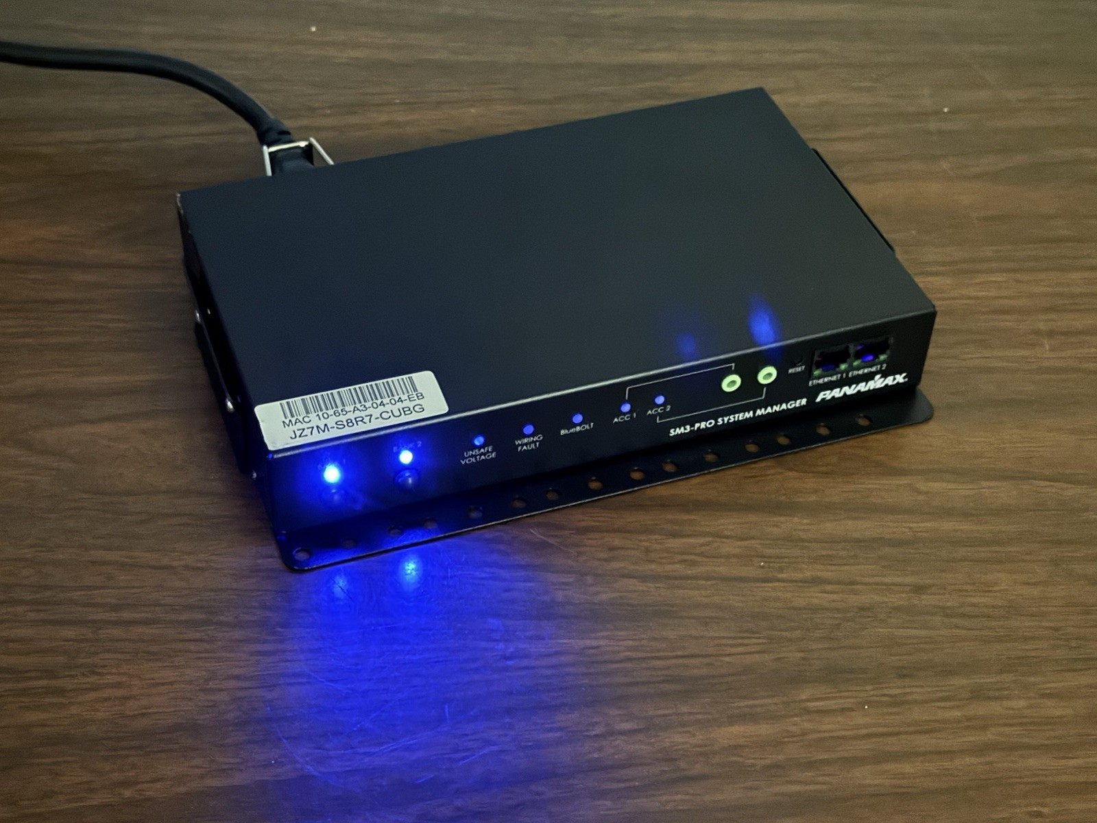 Panamax SM3-PRO BlueBolt 15A Compact Power Conditioner – USED