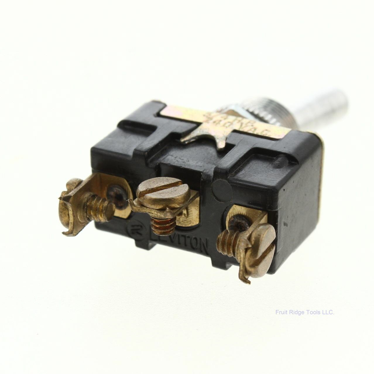 Leviton 5733 SPDT 11/16″ Bat Toggle AC Switch ON-ON 3/4HP 15A-125V 10A-250V Bulk