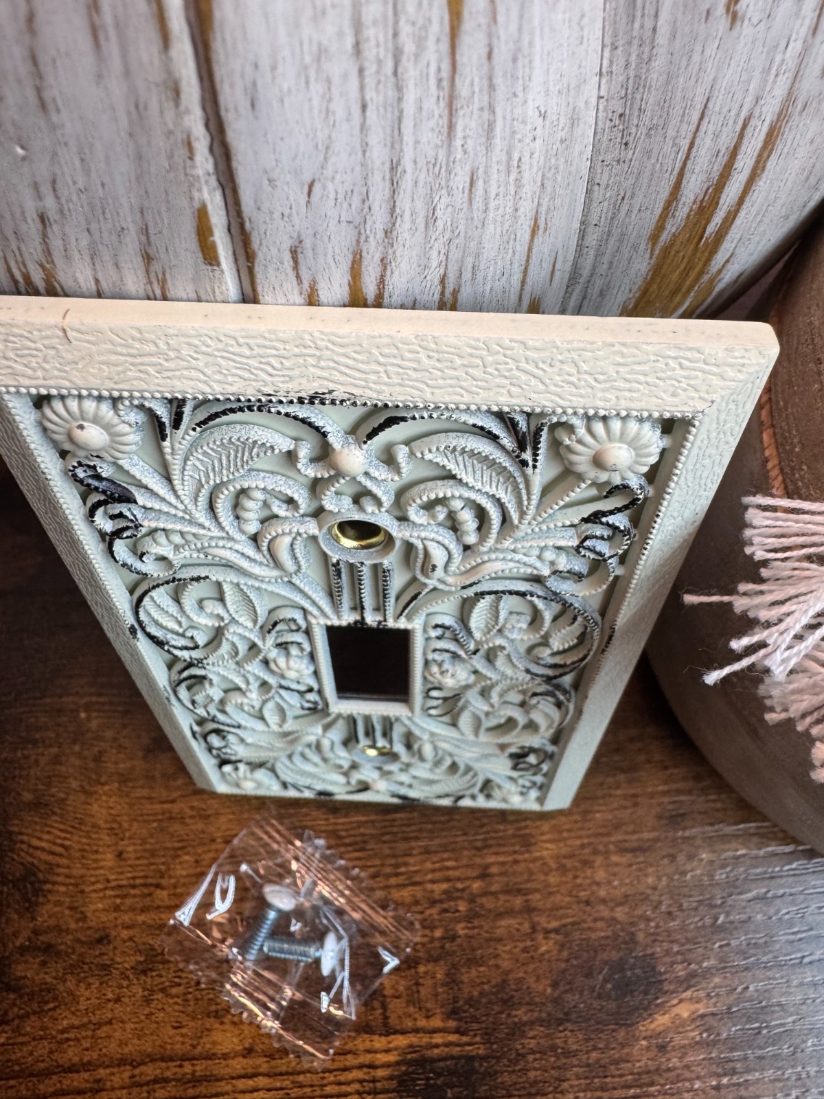 Filigree Wall Cover Switch Plate Single One Toggle Light Vintage Distress White