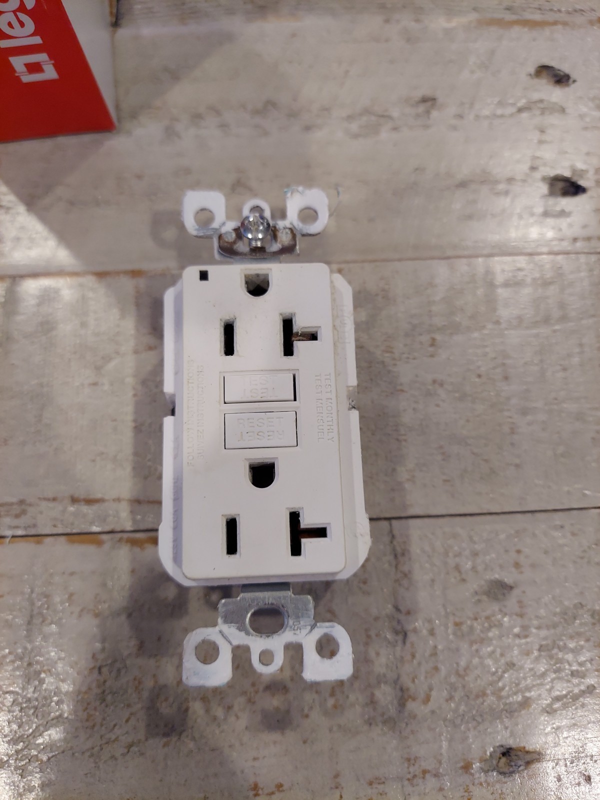 20A AMP 125Volt GFCI GFI Slim Safety Outlet Receptacle 2097W Self-test 60Hz