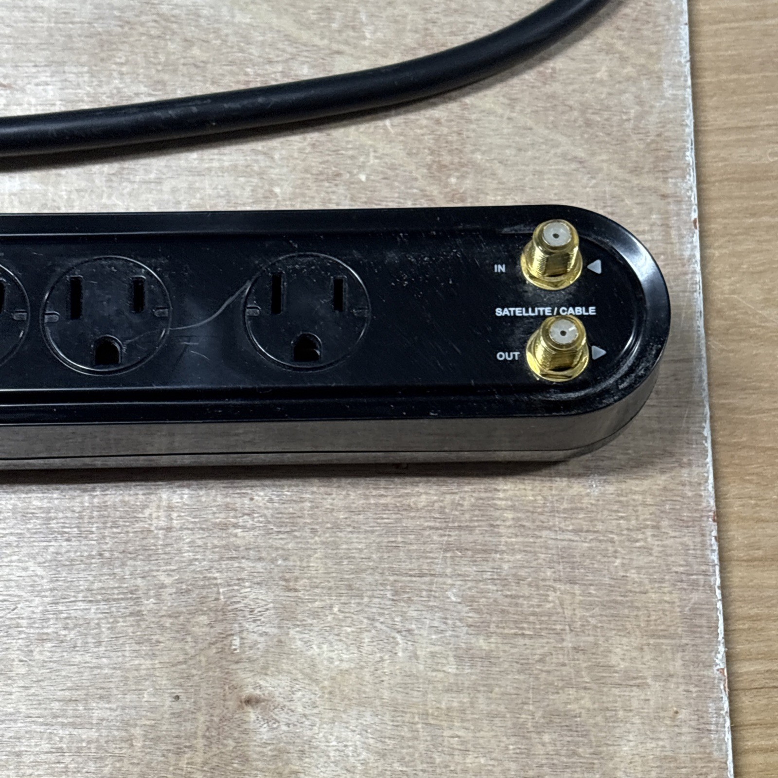 RCA 7-Outlet Surge Protector 1500 Joules 4’ Cd PS27210B Coaxial Cable/satellite