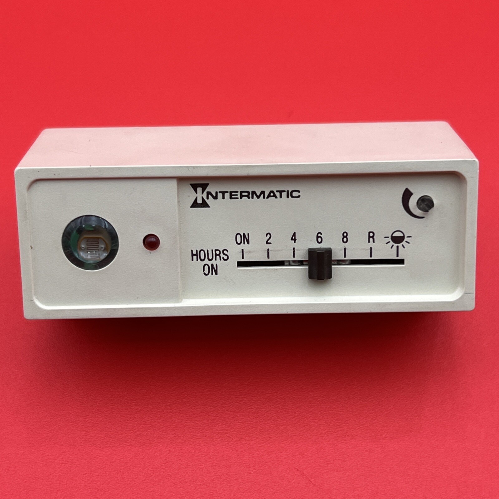 Intermatic Plug-In Electronic Automatic Security Lamp Timer Model #ST11