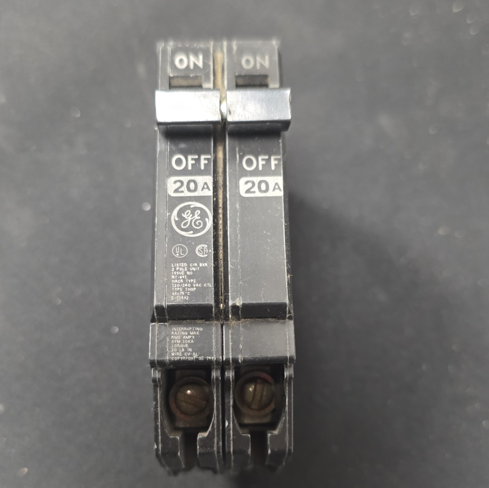 GE THQP120 20A 1-Pole 101-150V AC Circuit Breaker Thermal Overload Prot
