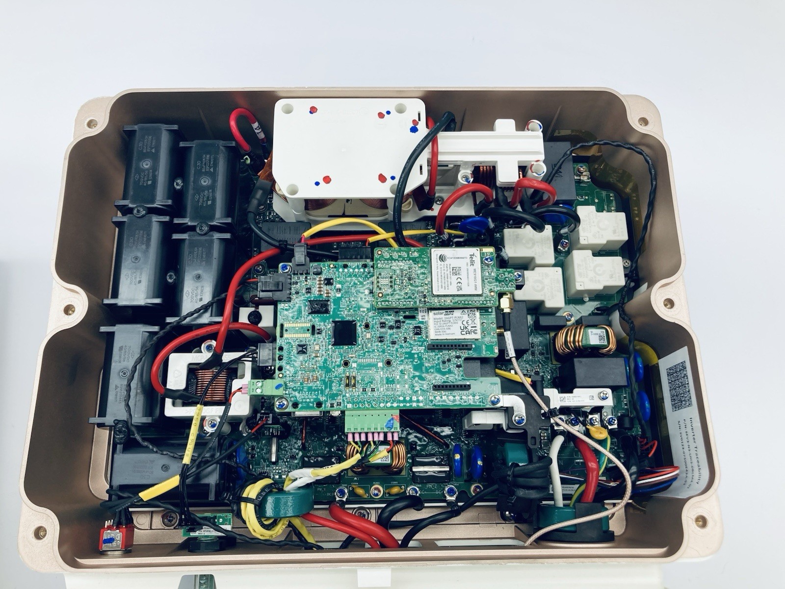 Solaredge SE6000H – USSNBBL14 ENERGY HUB w/ RGM & Consumption Monitoring