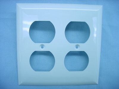 GE 2-Gang White Unbreakable Duplex Outlet Receptacle Wallplates w/o Screws 750pk