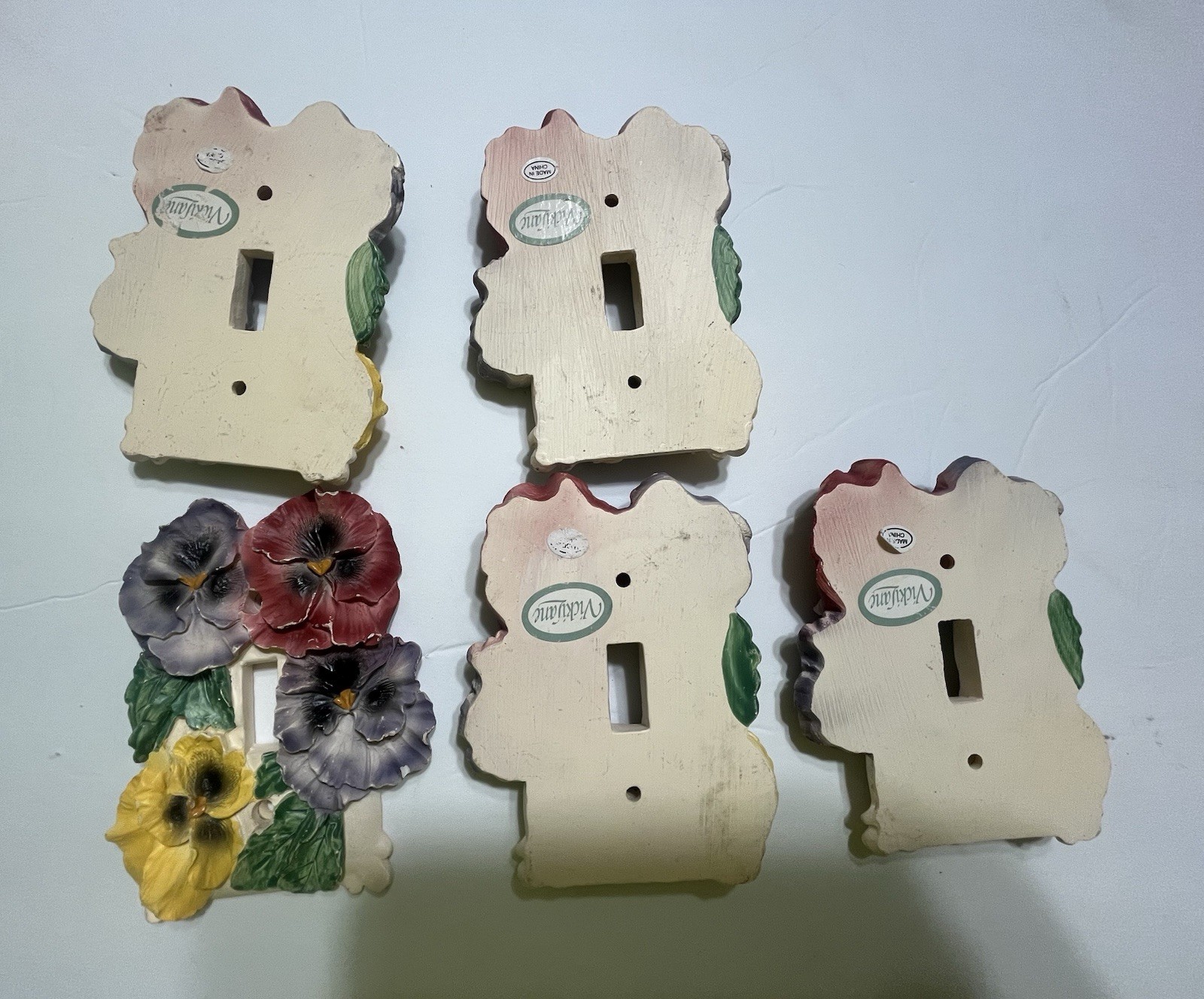 Light Switch Covers 5 Pc Set- Vickilane pansy flowers