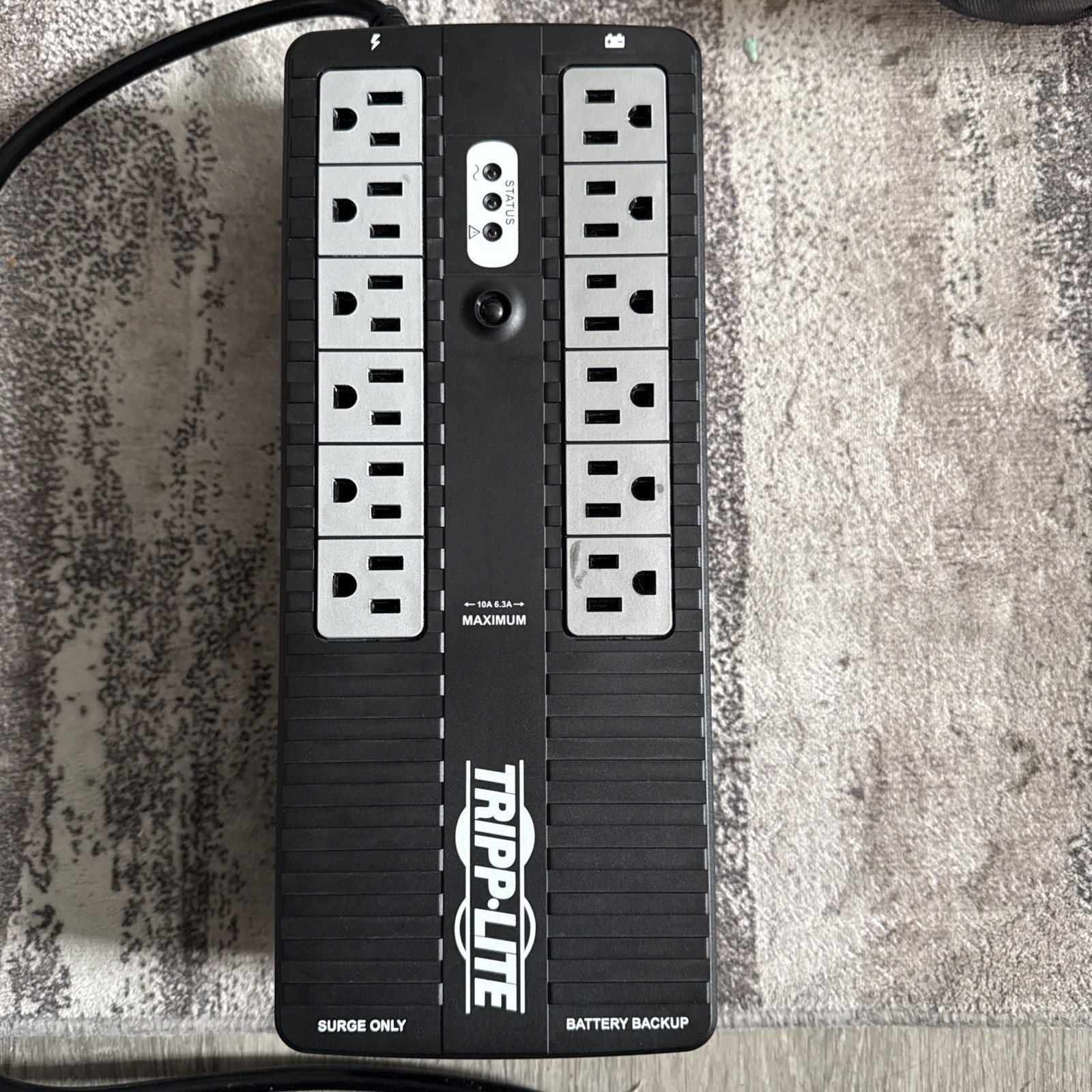 Tripp Lite 750VA UPS Battery Backup Power Supply Surge Protector, 12Outlets/Used