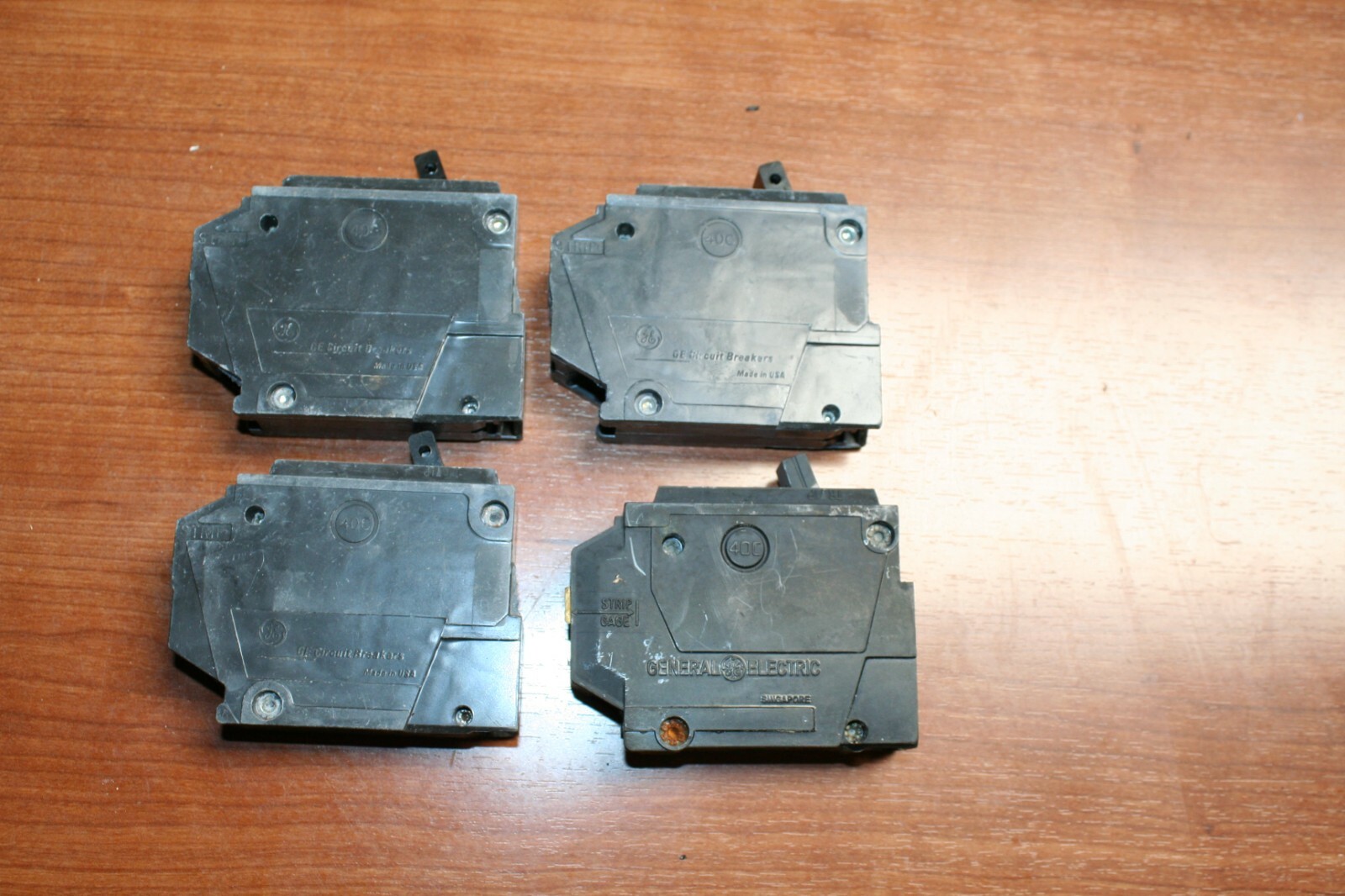 GE Circuit Breaker Type THQL 20Amp 1 Pole 120V 240V Lot of 4