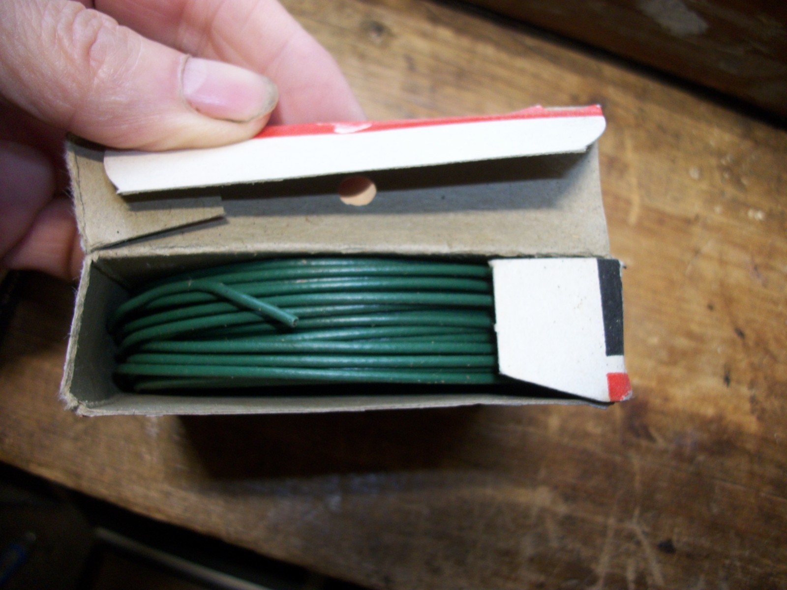2 Rolls Carol Bell Wire Hobby 1) Green 1) Yellow 18ga 75ft each roll No. 0500-2