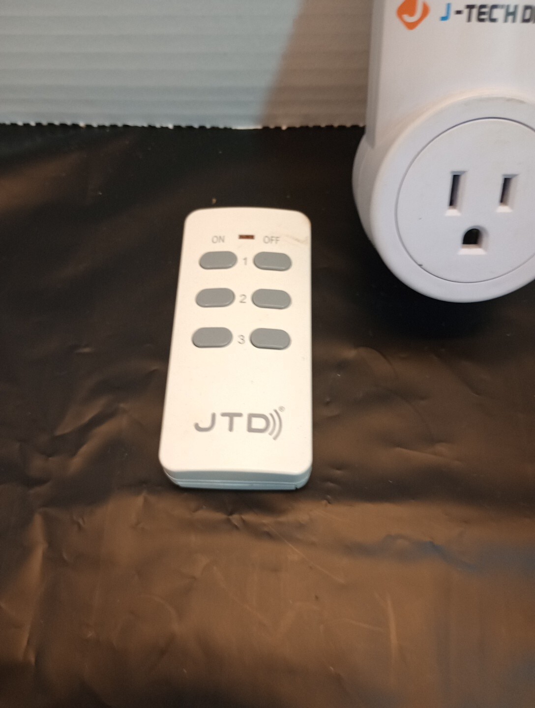 JTD Remote Control J-Tech Digital Learning Outlet Up To Three Tested Working