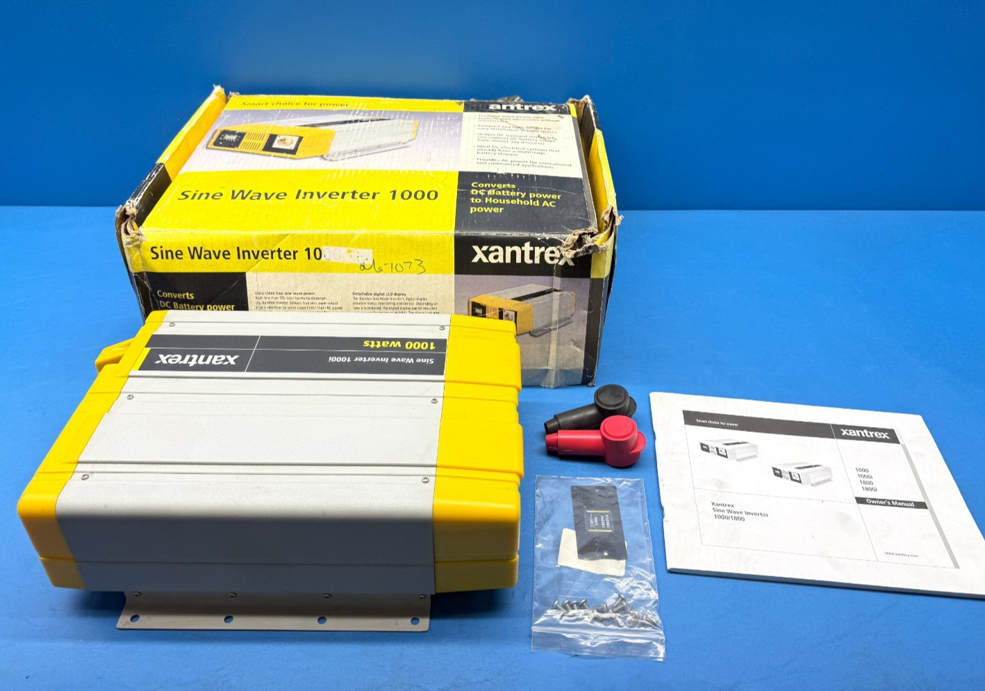 Xantrex Prosine 1000i/12 12V 100Amp 1000Watt True Sine Wave Inverter
