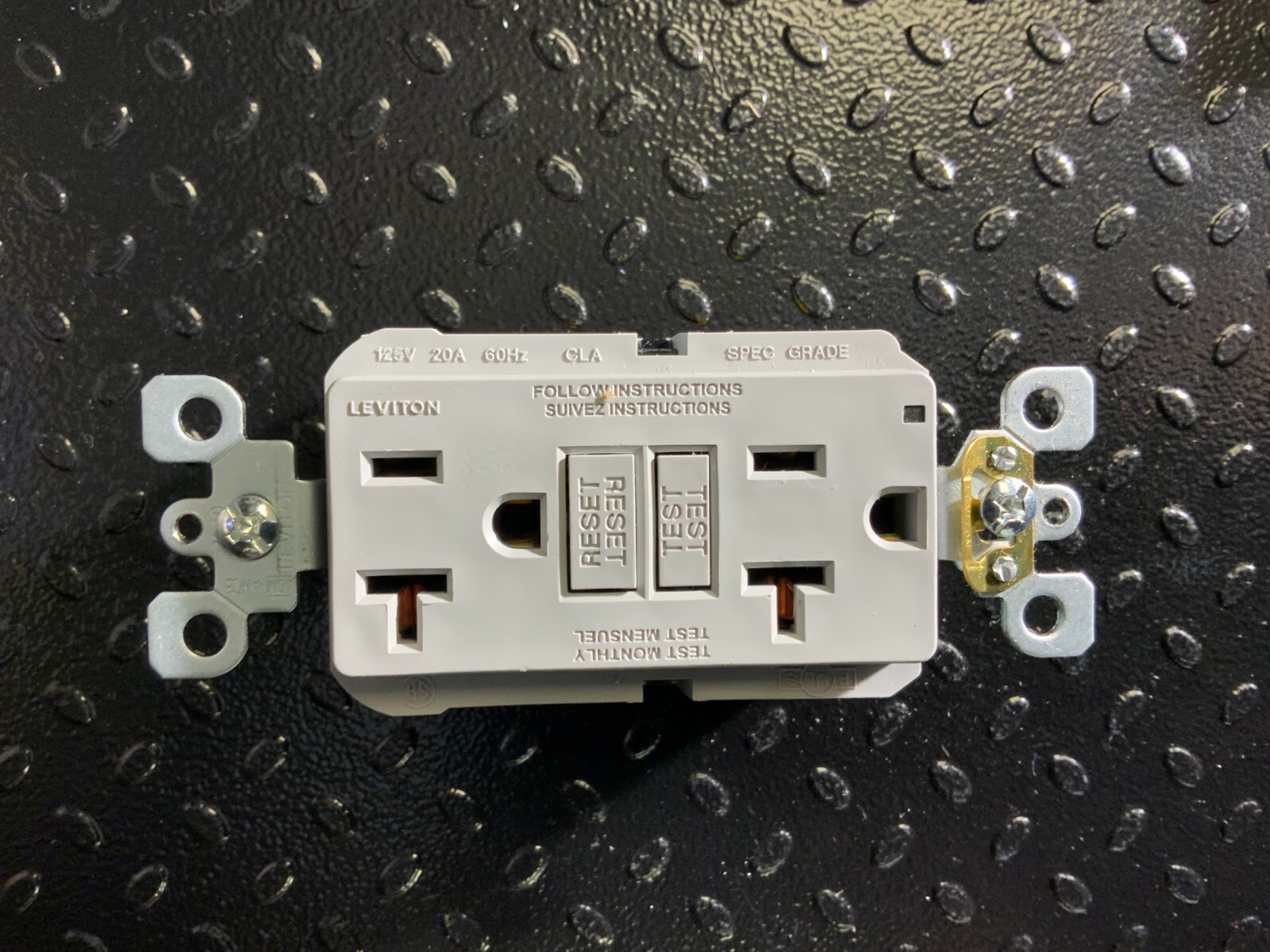 LEVITON GFCI OUTLET 20A-125V ($11.99 OBO)