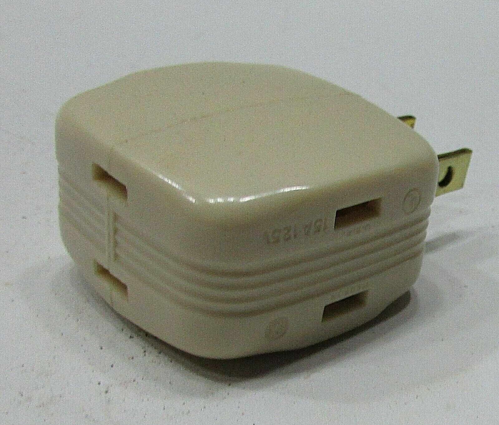 New Vintage 1950’s Ivory Hard Plastic Square 3-Way Multi Plug Adapters FREE S/H