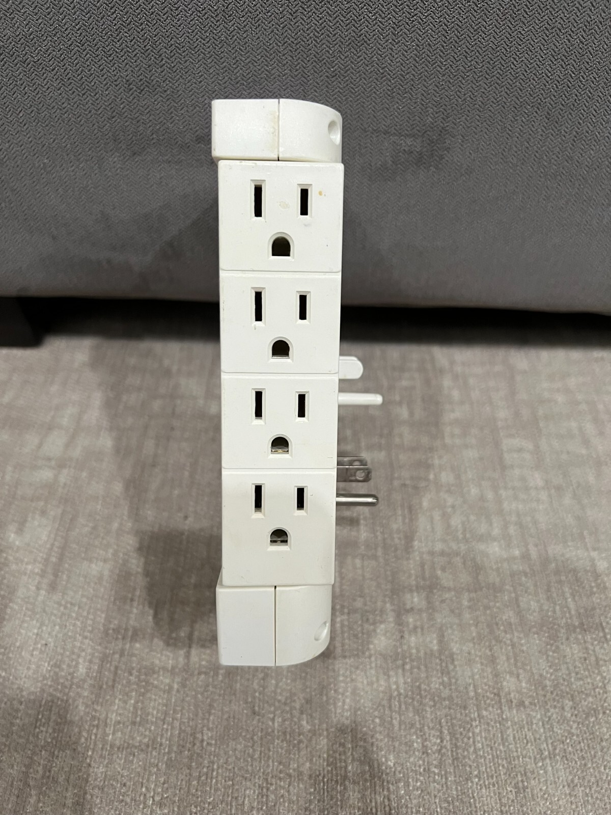 Side Socket Elite 8-Outlet Expander/Extender – As Seen On TV – 90 Degree Swivel
