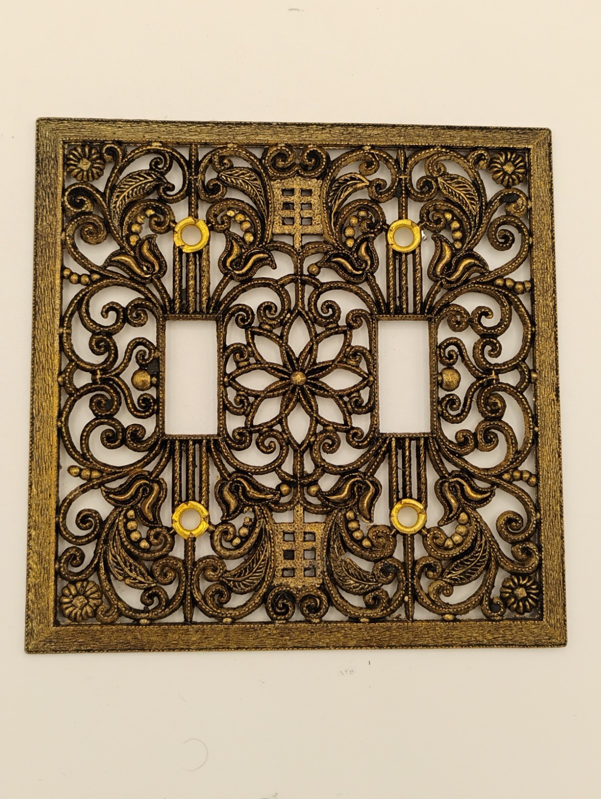 Vintage Unbranded Brass Filigree Decorative 2-Gang Light Switch Plates Lot Of 2