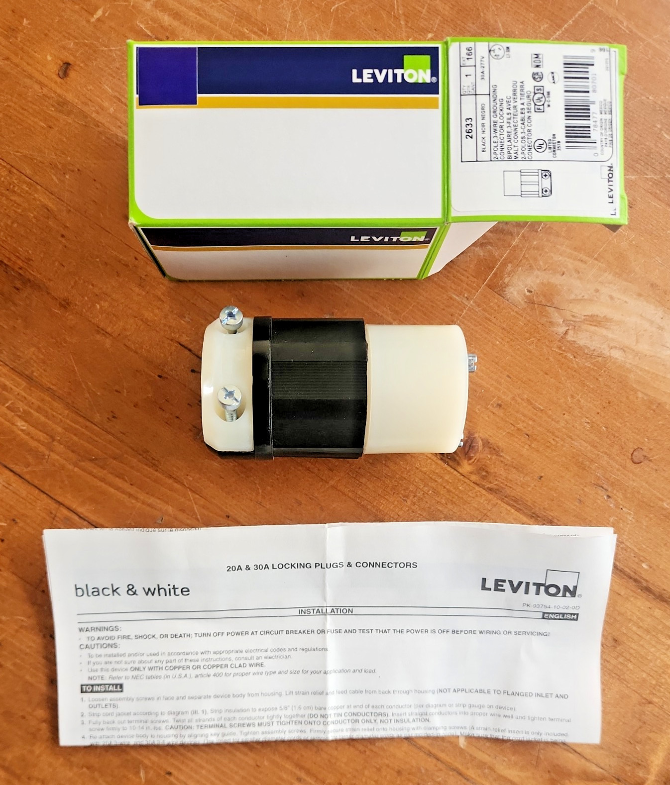 Leviton 30 Amp 125-Volt Twist Lock Plug, Black and White 2633
