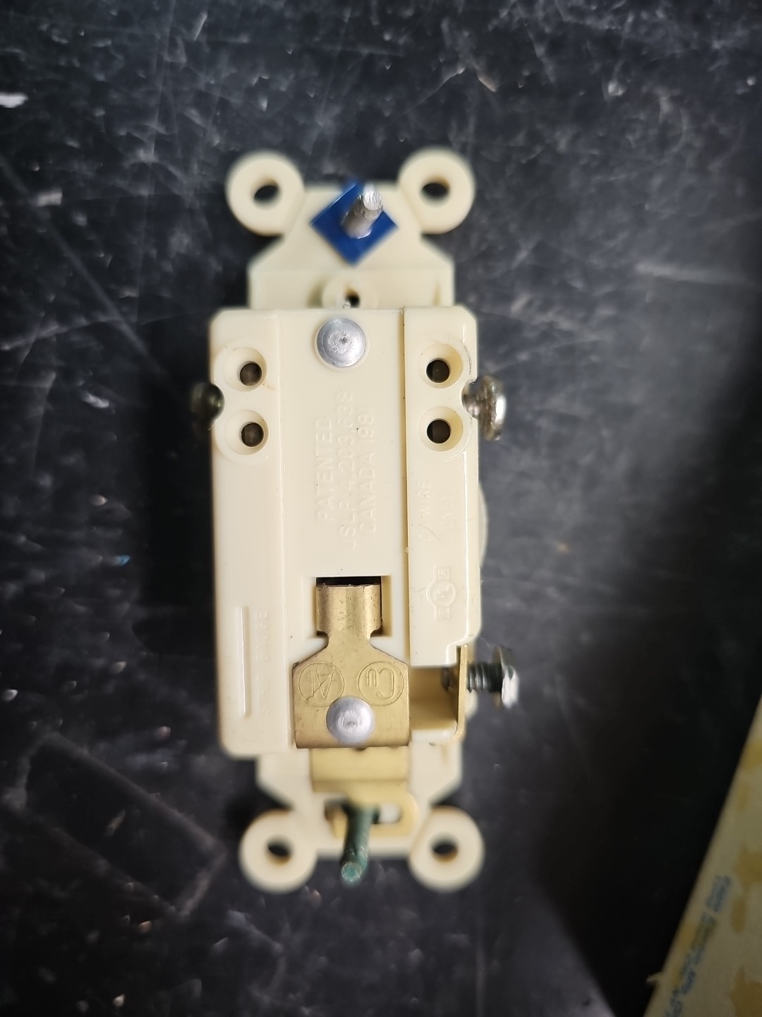 Lot 10 Eagle Isolated IVORY Single Outlet Receptacle 5-20R 20A 125V 5361 V