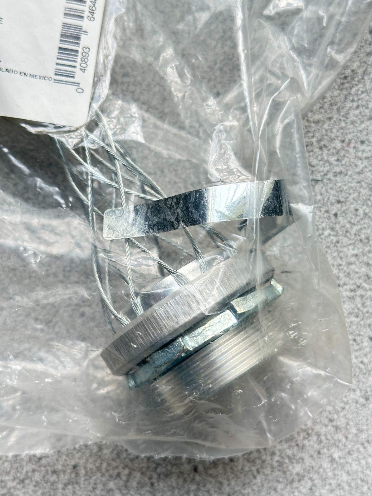 NEW Eaton Arrow Hart TC497 strain relief grip 0.94-1.25″ cord dia., 1-1/4″ NPT