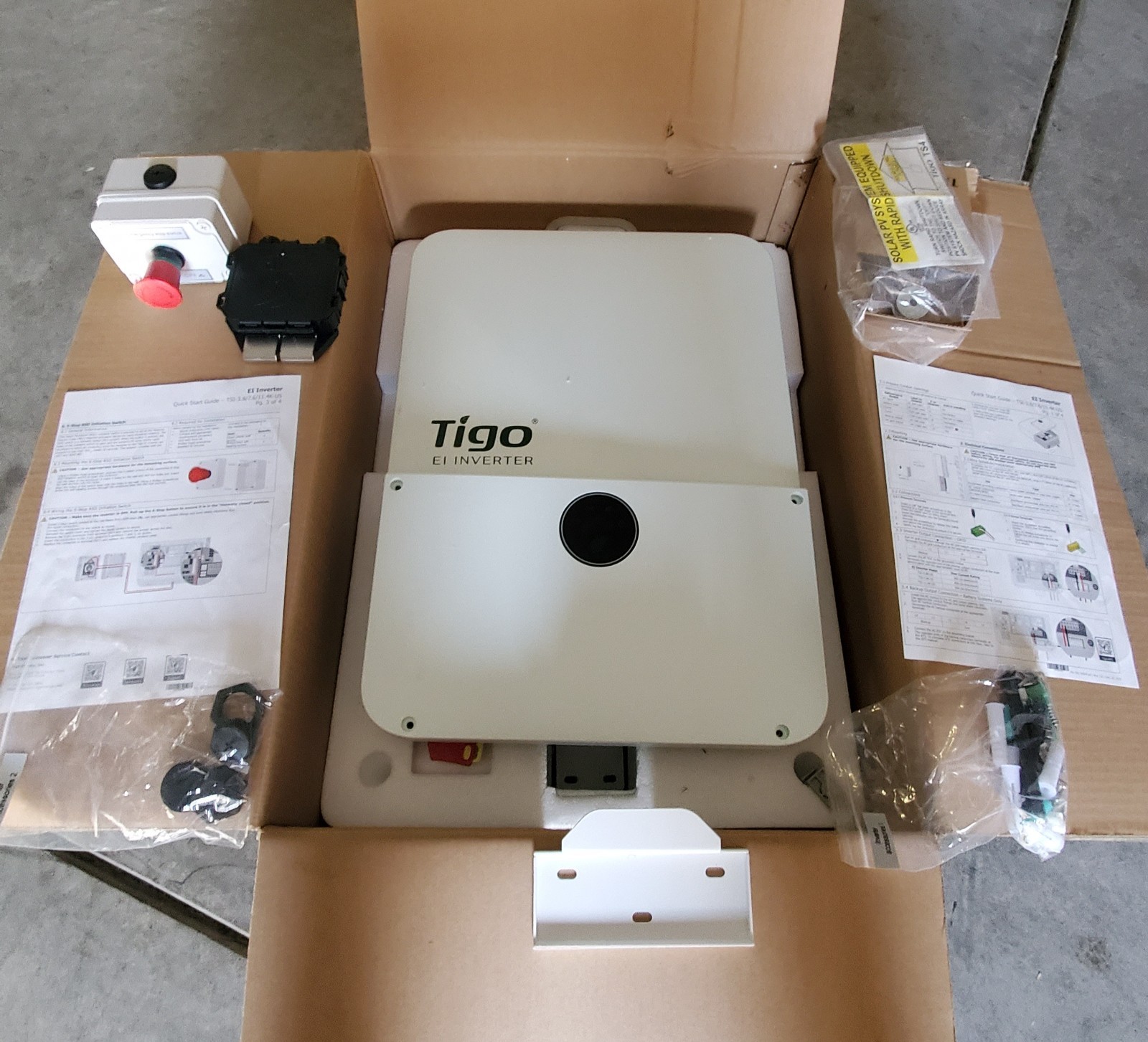 Tigo TSI-3.8K-US 601-2103K8-0002 3.8kW Energy Storage Hybrid Solar Inverter
