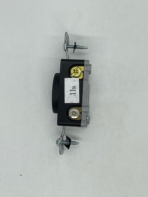 P&S 3820 STRAIGHT BLADE RECEPTACLE 3 POLE 4-WAY 20A 125V FREE SHIPPING b
