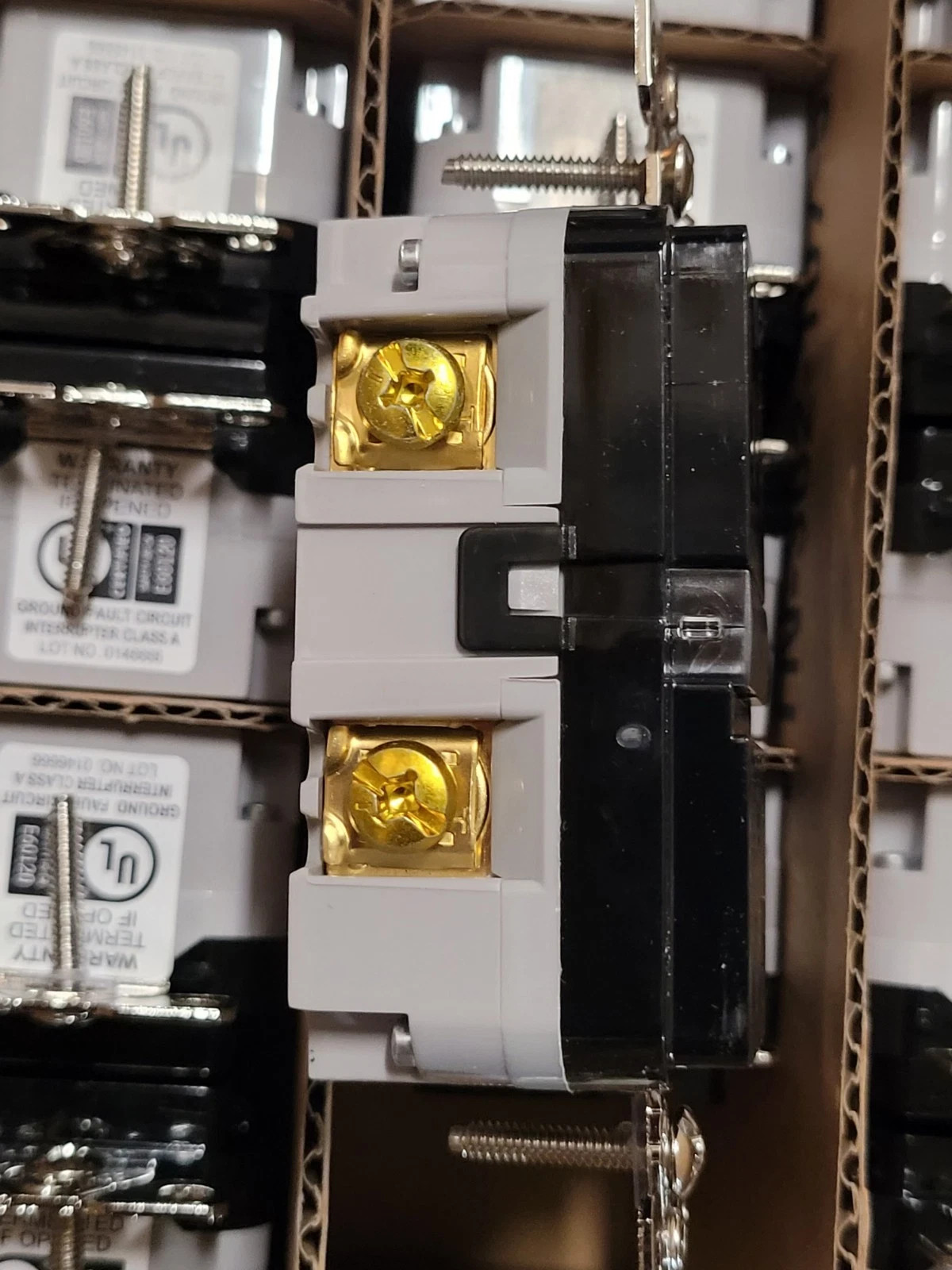 Eaton GFCI Outlet TWR Slim Tamper Weather Resistant 125V TWRGF20BK (Bulk 1-50Ct)