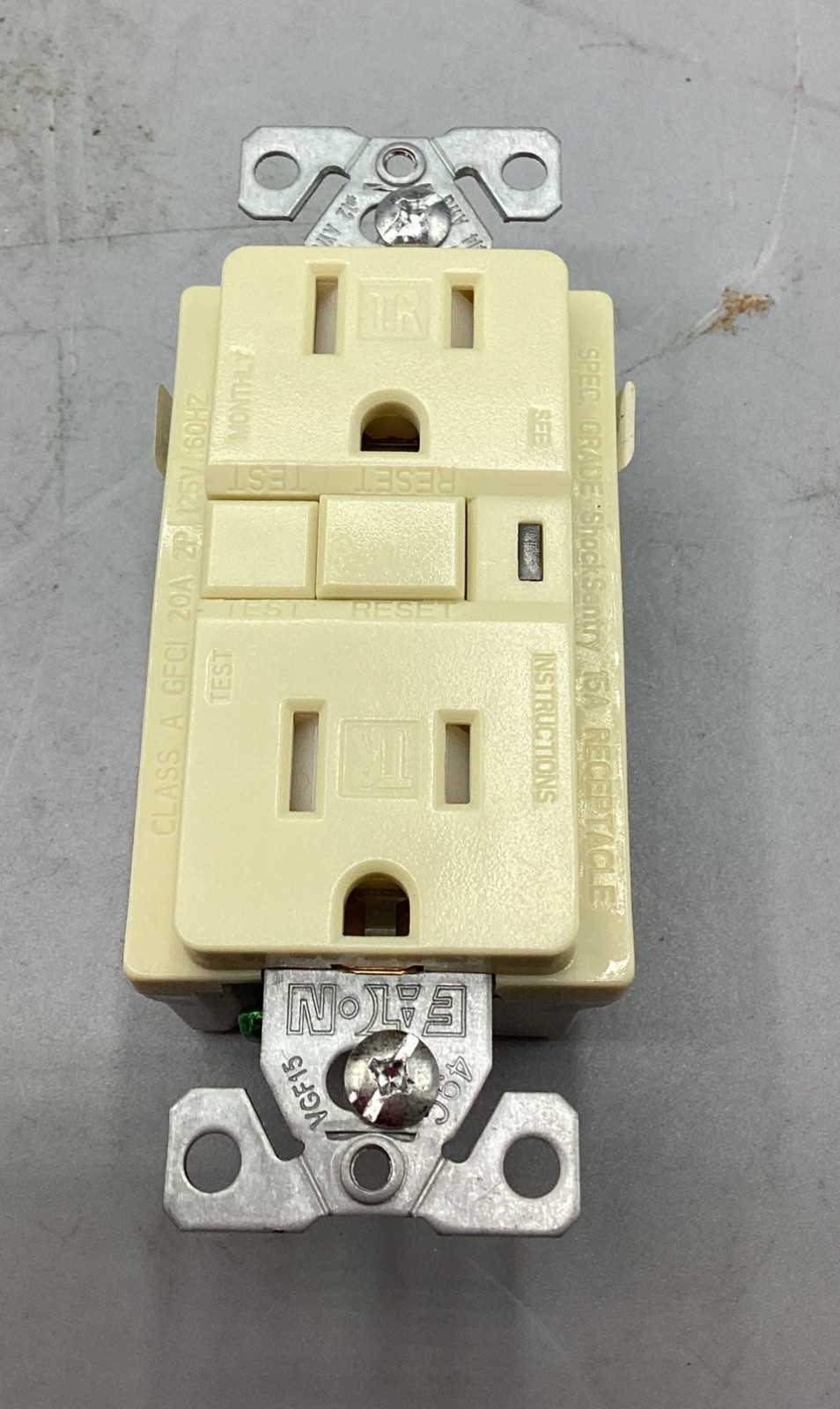 NOB Cooper TRVGF15V GFCI Duplex Receptacle 125VAC 15A Wall Pl