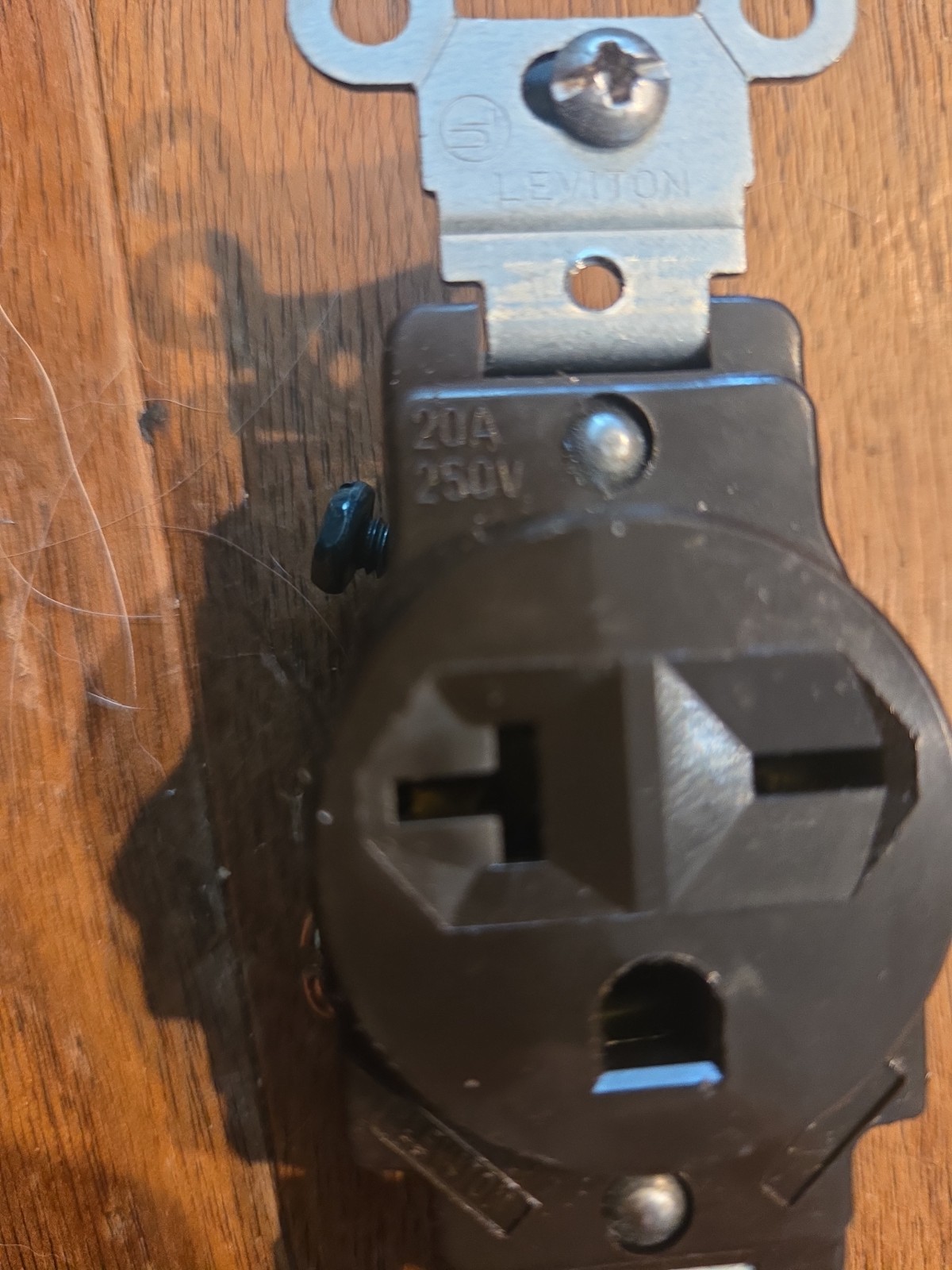 Lot of (15) Leviton Single Receptacle Outlet 20 Amp 250 V Commercial