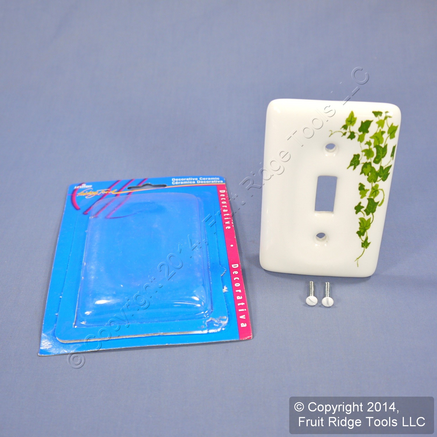 Leviton 89501-GRN Green Vine 1-Gang Toggle Switch Ceramic Standard Wallplate