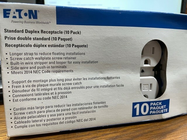 TR270W EATON Standard Duplex Receptacle ( 10 Pack )