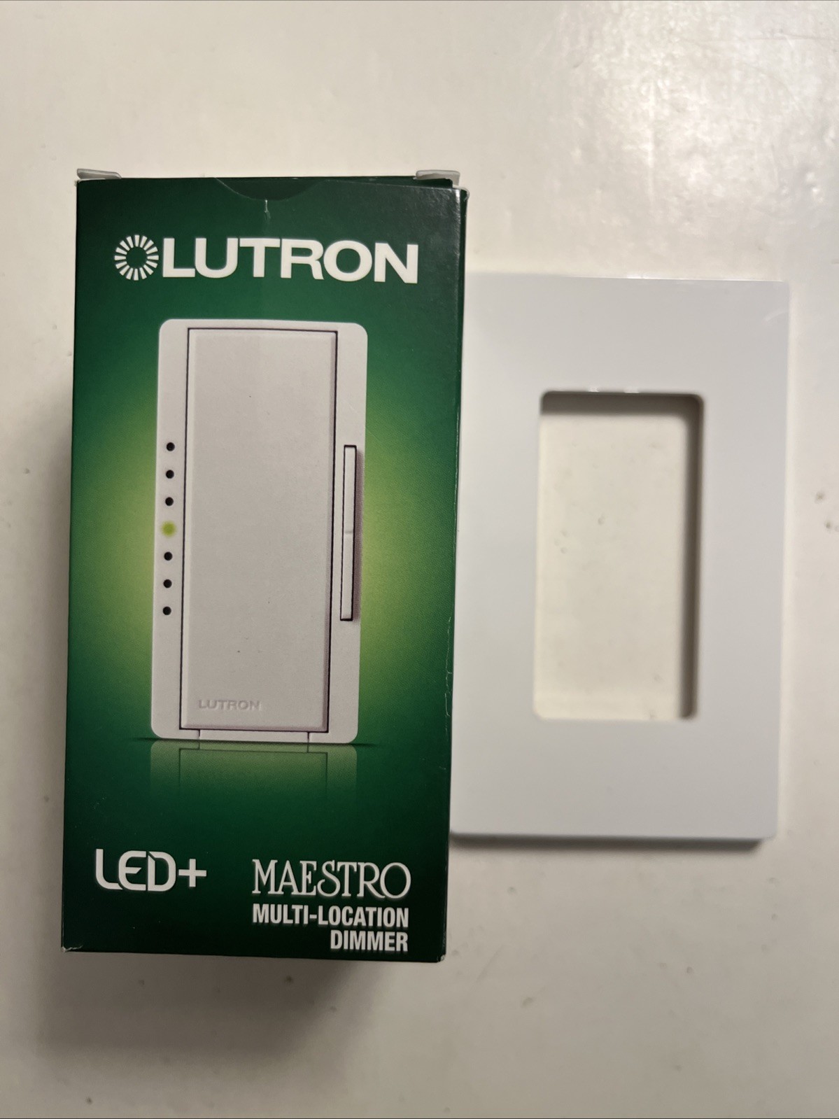 Lutron Maestro LED+ Dimmer Switch White MACL-153M 150W Single-Pole 3-Way & Plate